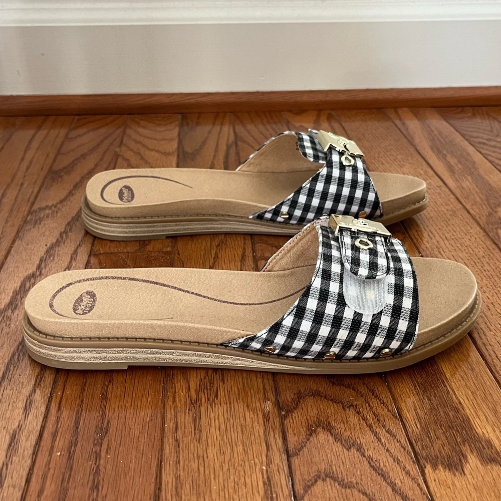 Dr. Scholl’s Black and White Slide Sandals